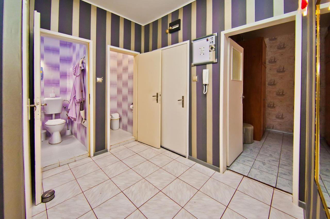 Perla 2-Bdrm In The Heart Of The City Várna Kültér fotó