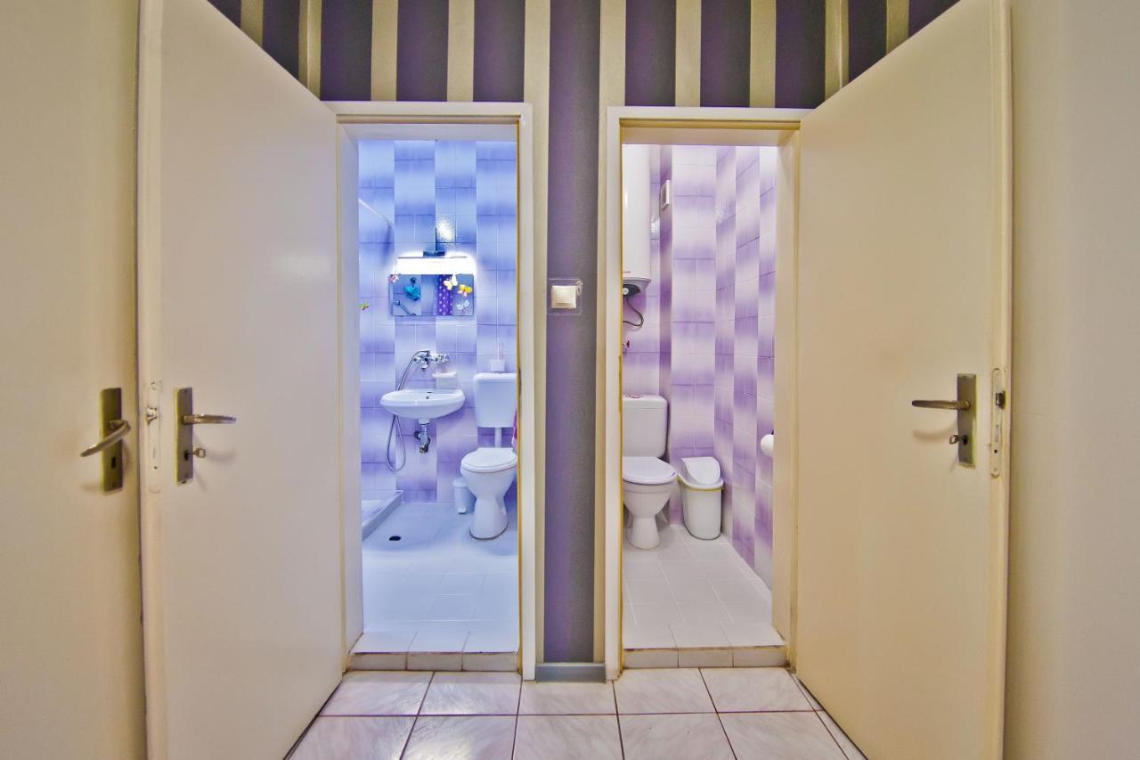 Perla 2-Bdrm In The Heart Of The City Várna Kültér fotó
